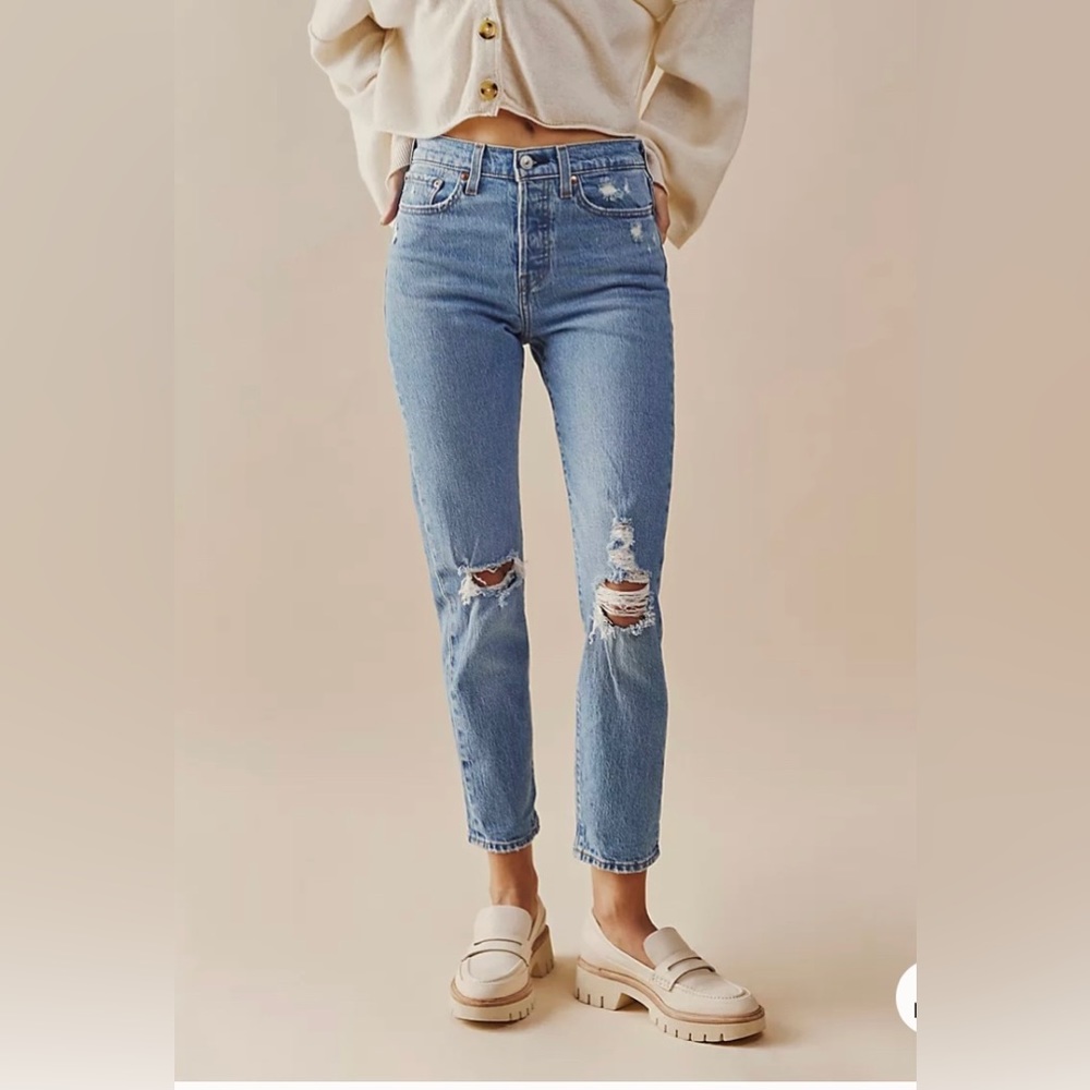 Levi’s 501 Wedgie Icon High Rise - size 25